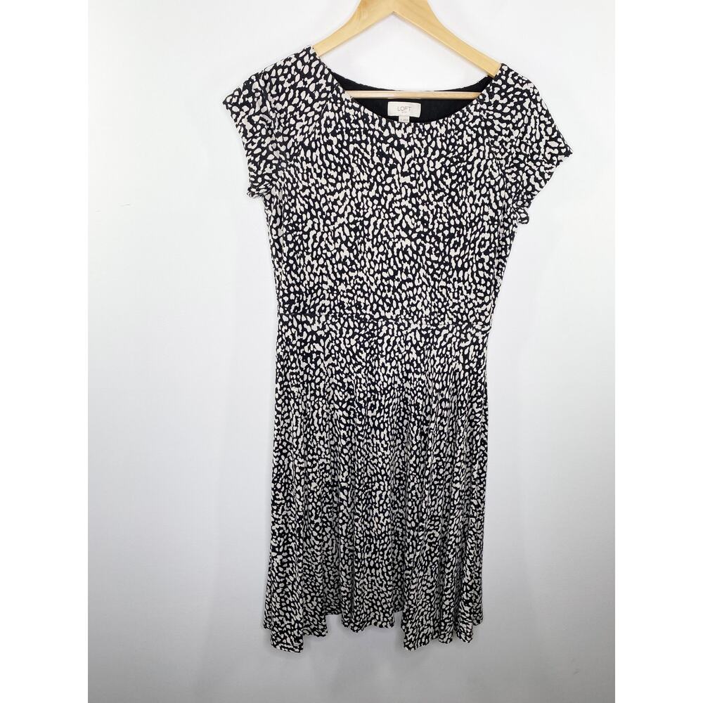 LOFT Outlet Black‎ White Printed Short Sleeve Stretch Dress Women's Size 4